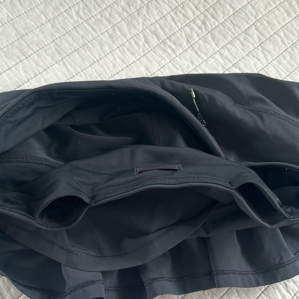 Vtg rare Lululemon Circuit Breaker pleated Skort II black size 6 women’s - Picture 5 of 15